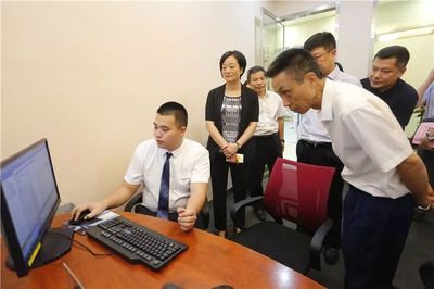 省工商局冯水华局长一行赴温州开展市场监管与优化营商环境专题调研